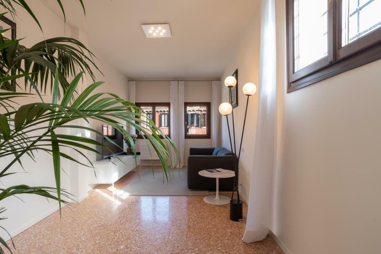 Palazzo Vendramin Costa Apartment Venice Luaran gambar